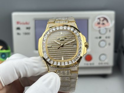 PATEK PHILIPPE Nautilus 5719: Réplicas de Relojes Lujo con Diamantes Perfectos 1127145977 - front view | Nautilus